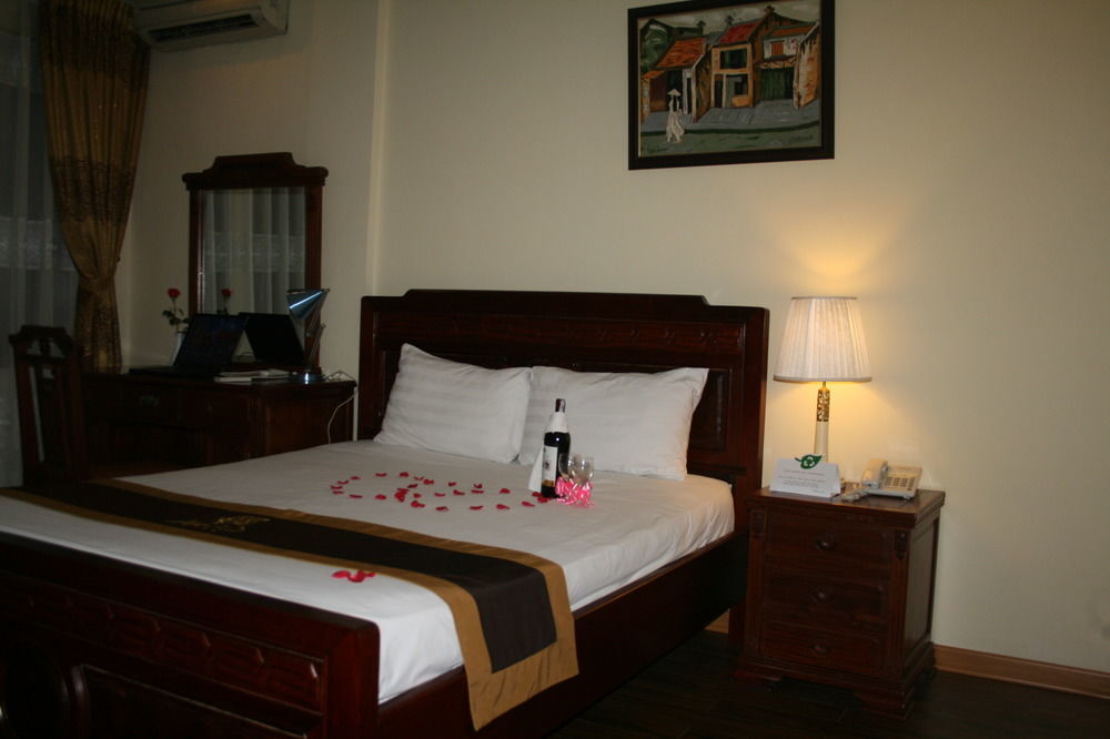 Hanoi Posh Boutique Hotel Exterior photo